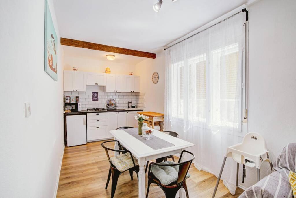 Vacation Home Korina セニ エクステリア 写真